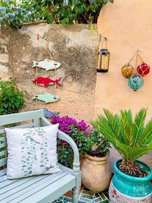 Petit Patio - 2 Chambres - Centre Ville - Climatisation 卡西斯 外观 照片