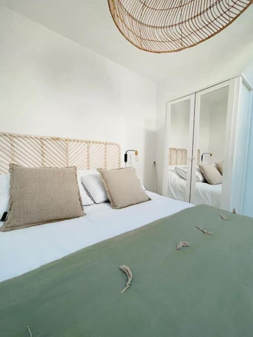 Petit Patio - 2 Chambres - Centre Ville - Climatisation 卡西斯 外观 照片